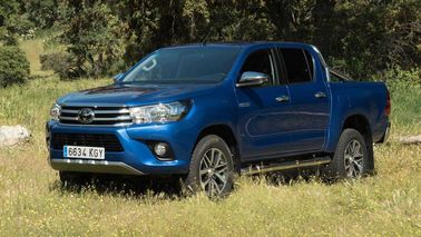 kaufen BBK für Toyota Hilux 6-Piston-Klippen mit 355*32mm Rotor Großbremsgerät mit vier Bremsbelägen Online-Herstellung