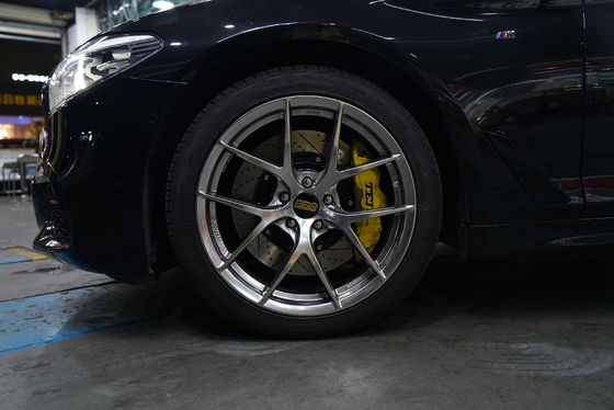 kaufen BMW F10 F11 F07 F18 S60 6 Kolben geschmiedet Kaliber Bremssatz 20 Zoll Vorderrad Online-Herstellung