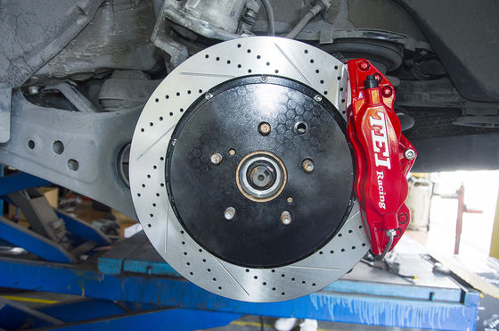 Bremse Kit For Toyota Highlander TEI Racings BBK P60S 6 Kolben-BBK 18 Zoll-Rad Vorder- und Rückseite